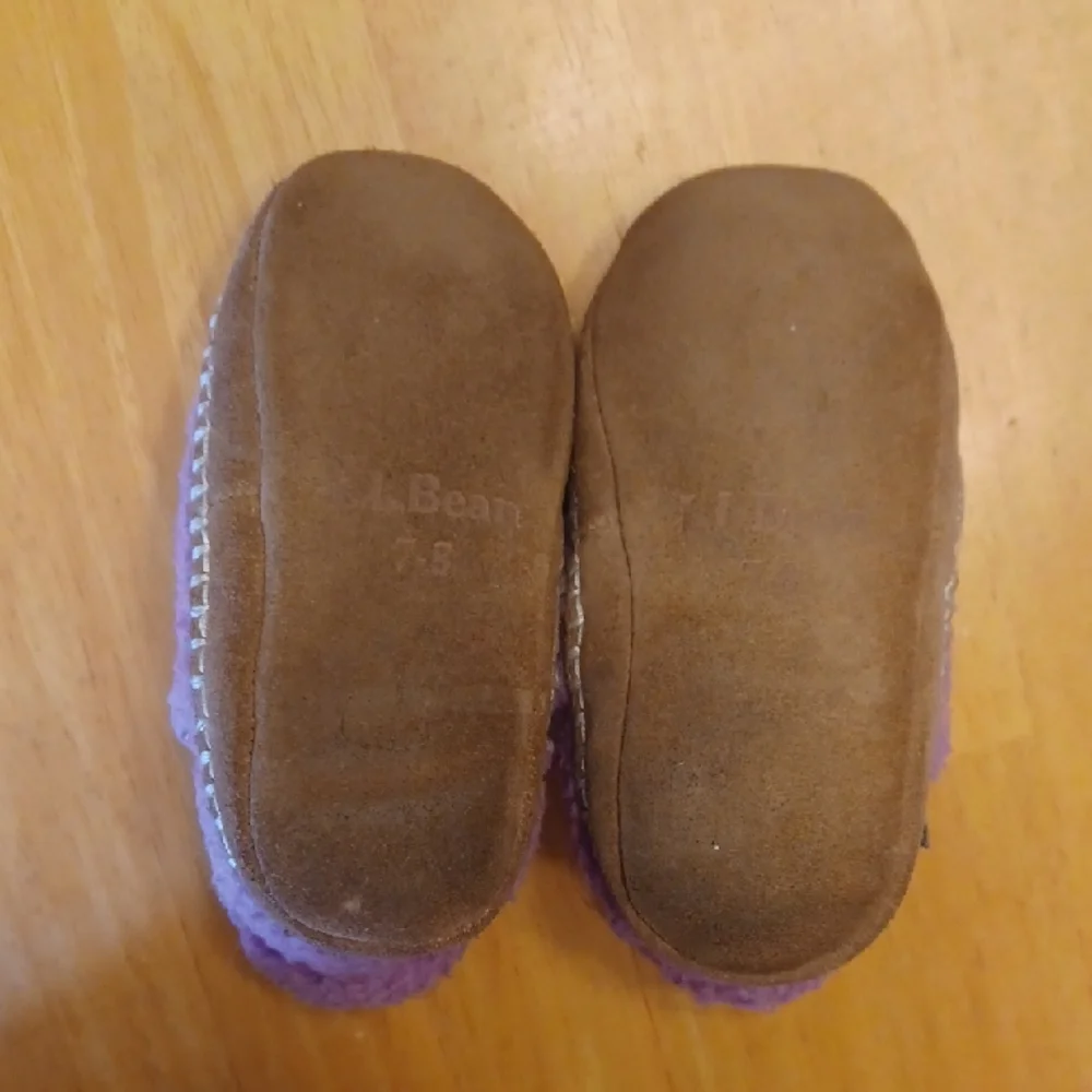 L.L. Bean Kids Plush Slip-On Moccassins in Purple with Brown Trim Size 7/8